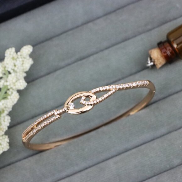 Rose Gold Bangle with Elegant Linked Center and Crystal Detailing, XPBL0565 - Picture 11 of 12